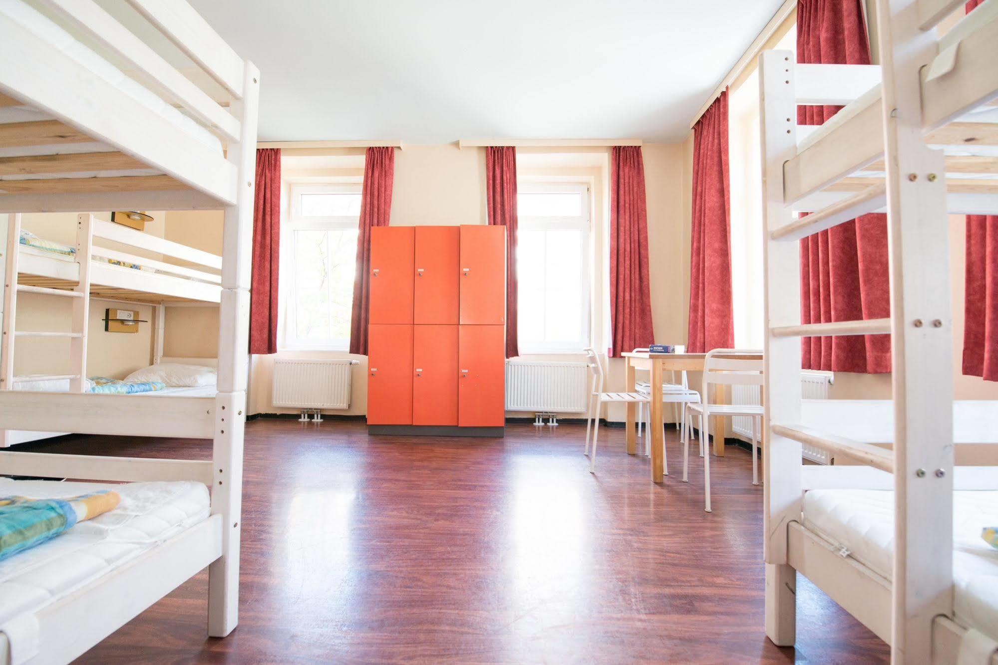 Wombats Hostel Vienna The Lounge Extérieur photo