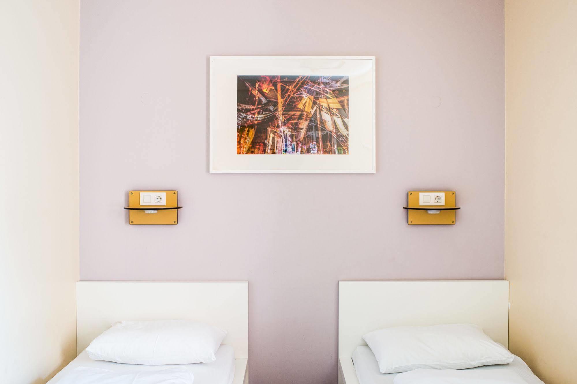 Wombats Hostel Vienna The Lounge Extérieur photo