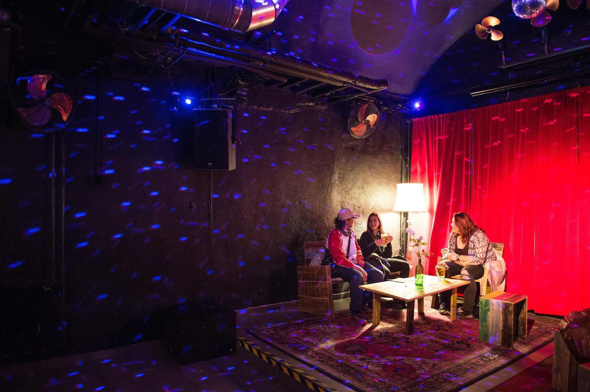 Wombats Hostel Vienna The Lounge Extérieur photo
